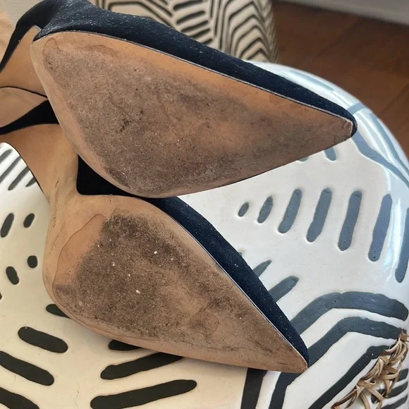 Manolo Blahnik Suede heels - Picture 6 of 8